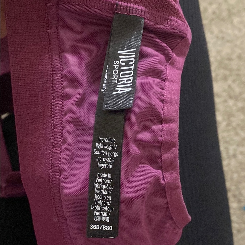 🪼Victoria Sport Racerback Built in Padded Sports Bra! - Picture 3 of 6